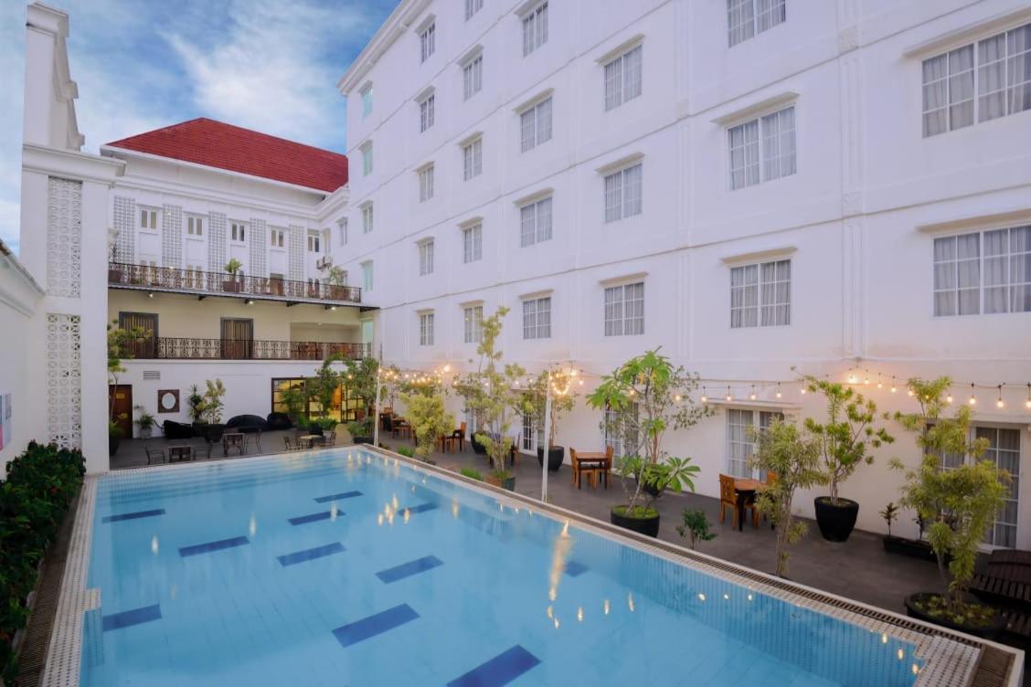 D'Senopati Malioboro Grand Hotel Yogyakarta Exterior photo