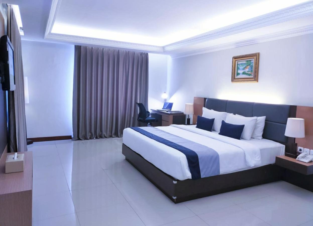 D'Senopati Malioboro Grand Hotel Yogyakarta Exterior photo