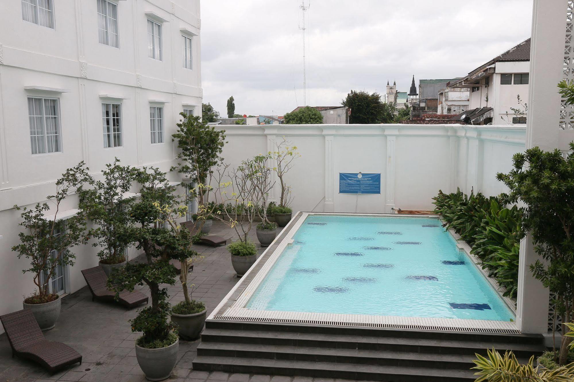 D'Senopati Malioboro Grand Hotel Yogyakarta Exterior photo